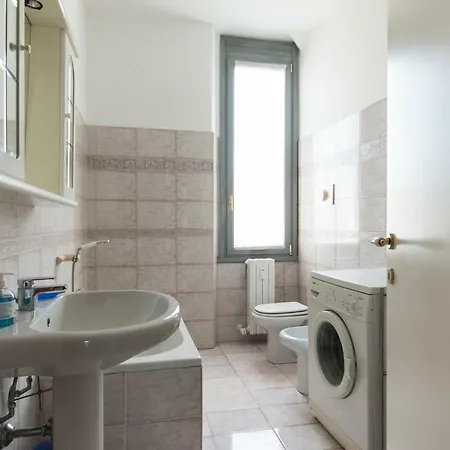 Apartment Youhosty - Segantini 73 Milan