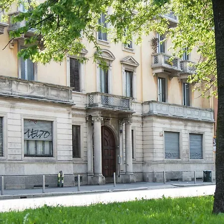 Youhosty - Segantini 73 Apartment Milan