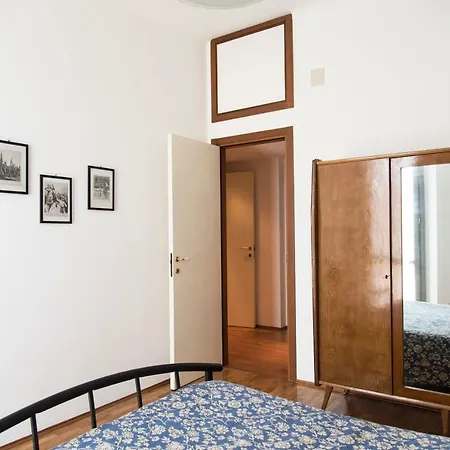 Youhosty - Segantini 73 Apartment Milan